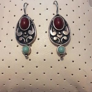 Very Unique dangle earrings
